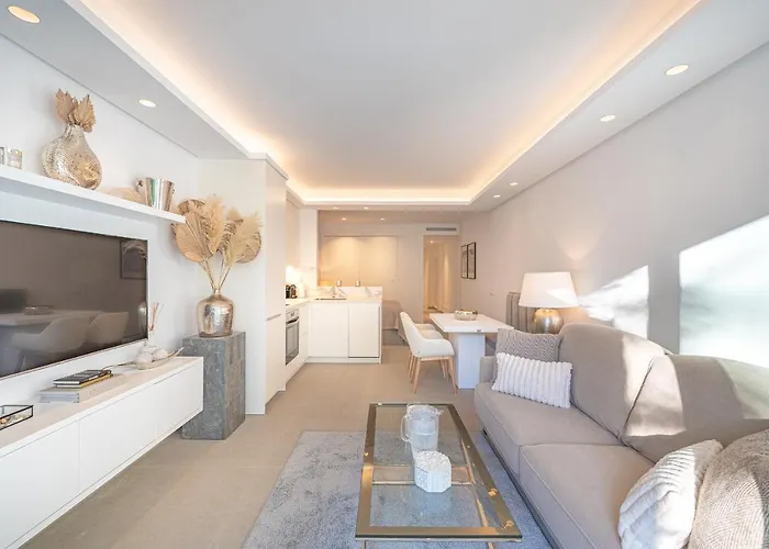 Puente Apartment Marbella